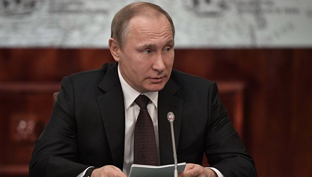 Путин обсудит с правительством импортозамещение в промышленности и АПК