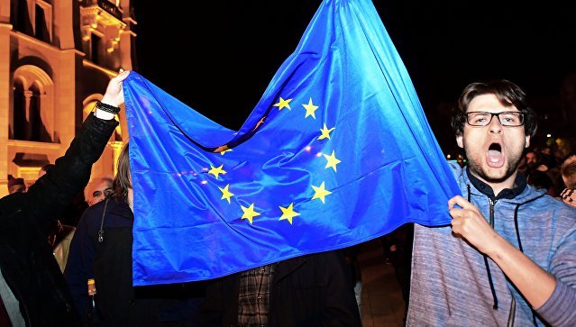 Почему ЕС и Сорос объединились против Венгрии: дикарям думать не положено