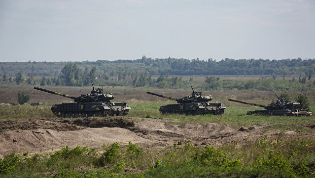 В Киеве признали, что закупают в России комплектующие для военной техники