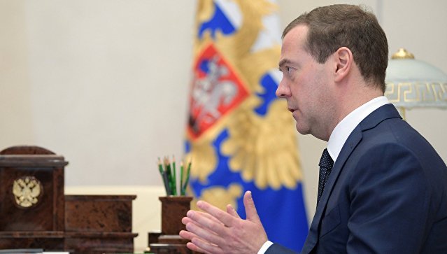 Медведев обсудит меры поддержки инвестиционной активности предприятий