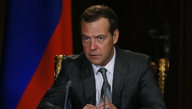 В Петербурге Медведев обсудит импортозамещение