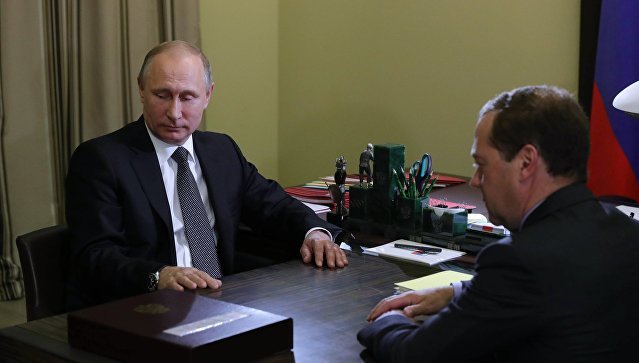 Медведев представил Путину план развития экономики до 2025 года