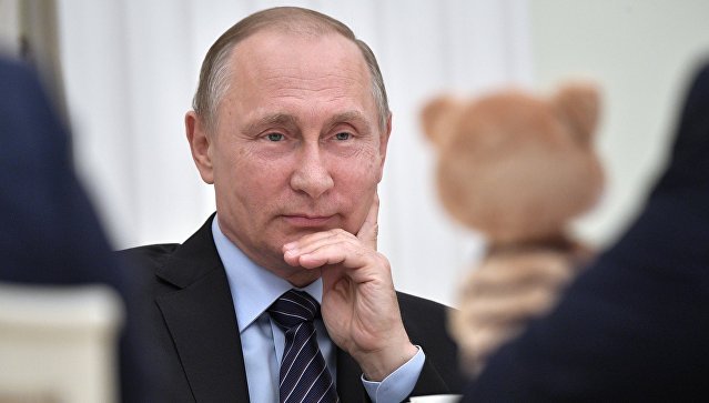 Путин в интервью Стоуну заявил, что доверяет своей службе безопасности