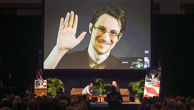 "Пакет Яровой" противоречит здравому смыслу, считает Сноуден