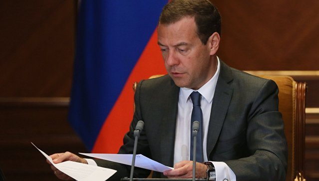 Медведев поручил проработать смягчение ответственности предпринимателей