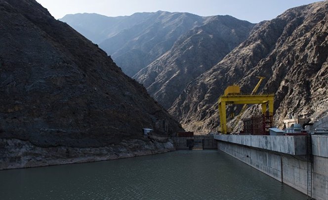 Киргизия: Где мечты о ГЭС пересекаются с копеечными акциями